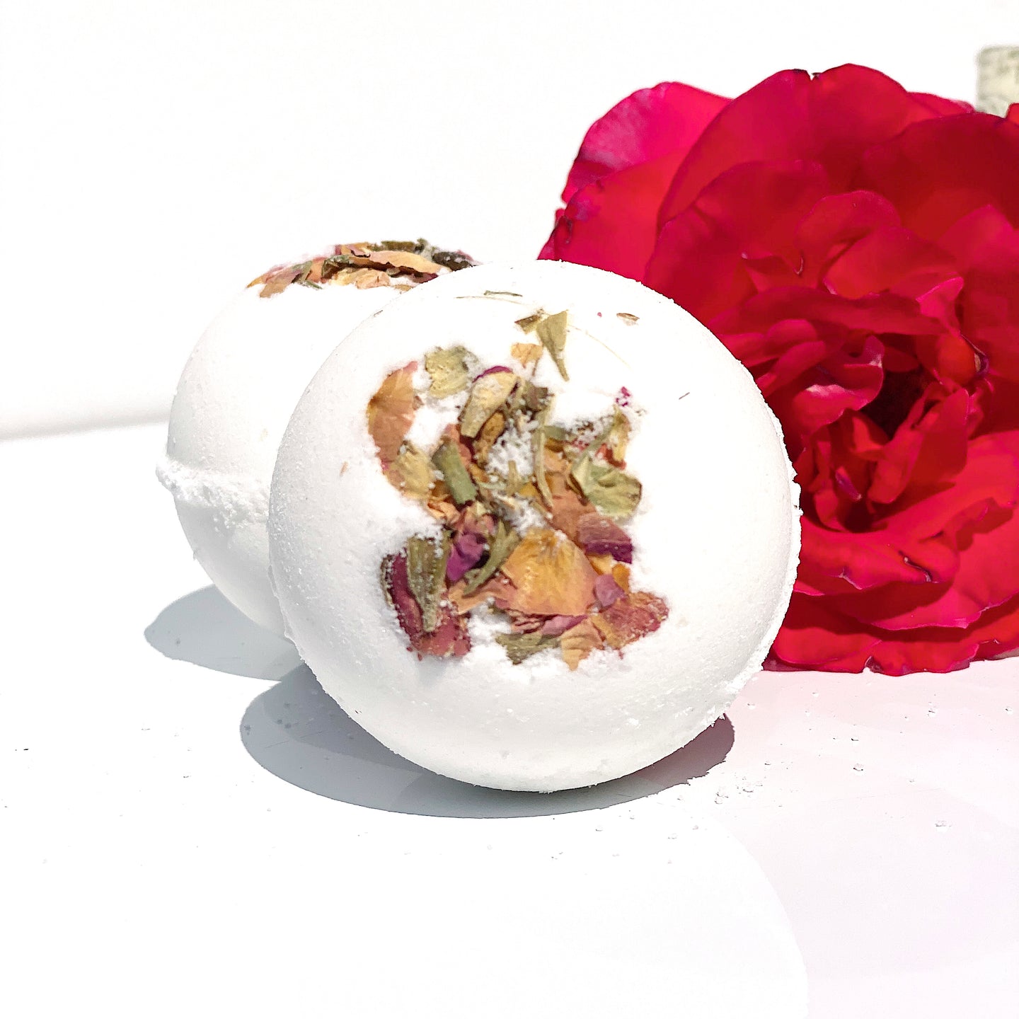 Organic Rose Petal Organic Bath Bomb Fizzie